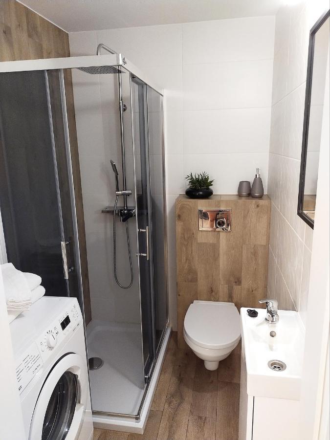 Apartament 11 Listopada 奥斯特罗文卡 外观 照片